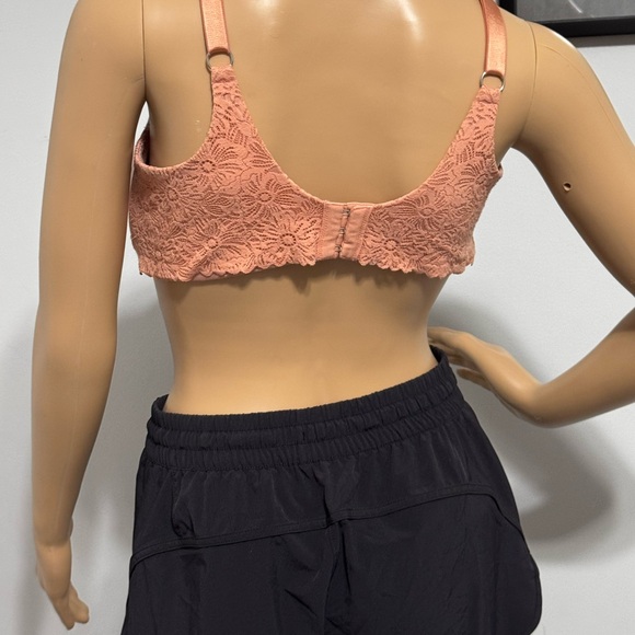 Aerie Pink Full-Coverage Bra with Molded Cups - Picture 3 of 7